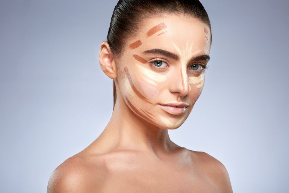 Les bases du contouring pour sculpter le visage en toute simplicité !