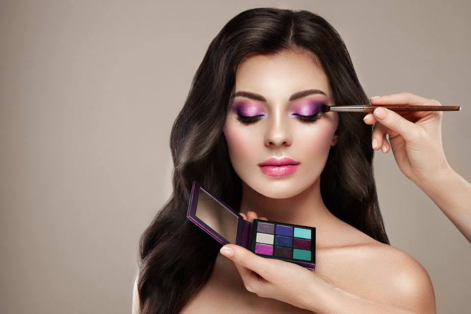 Colorimétrie en maquillage : bien associer les couleurs du maquillage à celles des yeux